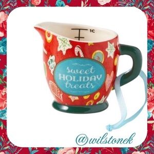 The Pioneer Woman Sweet Holiday Treats measuring cup Christmas ornament